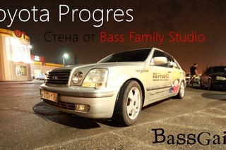 Обзор Toyota Progres, стена от Bass Family Studio