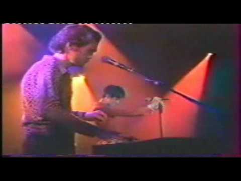 Everything but the girl WRONG live.