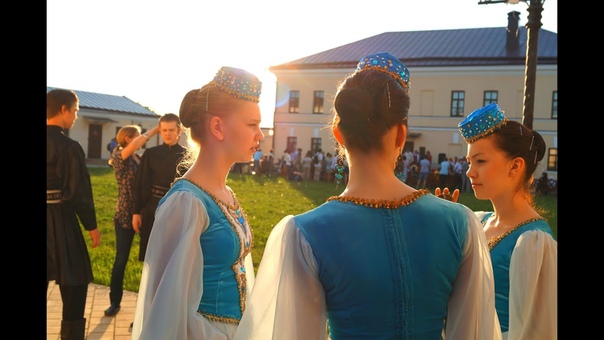 Russian and American Students Trip To Sviyazhsk Volga River