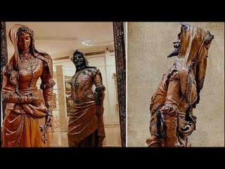Двуликая статуя называлась   Мефистофель и Маргарита
