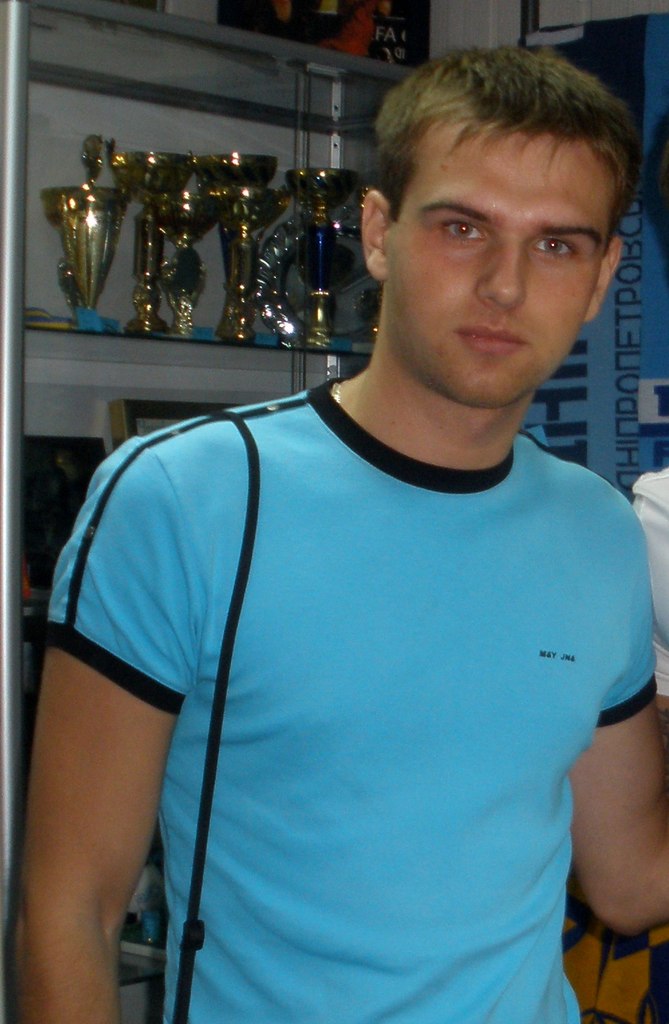 Артем Чередниченко Munez | Днепр (Днепропетровск)