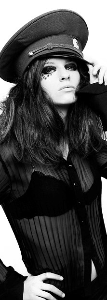 Ами Хигураши | 