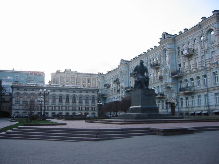 Julie Roshchupkina | Bruxelles