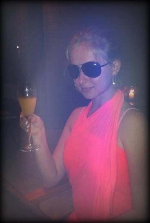 Elena Oberoi | Singapore