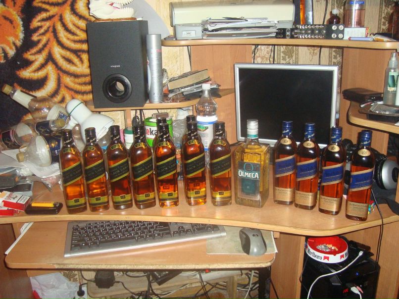 Андрей Зашкафом _______________________________________  ___________________*Za4em?*__________________ ____________________________________ | Москва