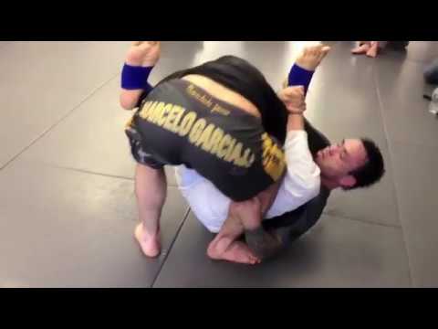 Eddie Bravo vs Marcelo Garcia - Rolling