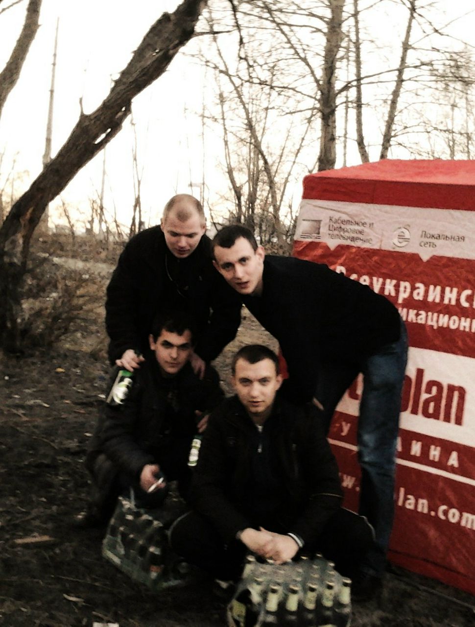 Noname Nosurname † | 