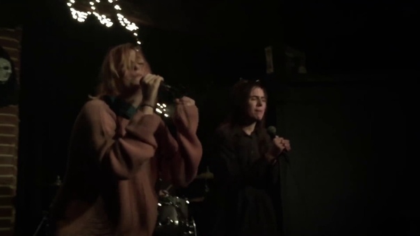 burn tessa violet and dodie