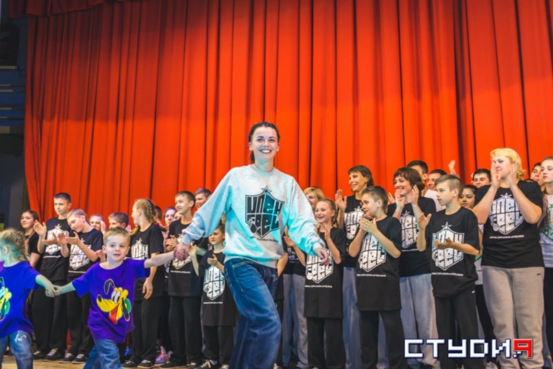 Кирилл Фесенко |