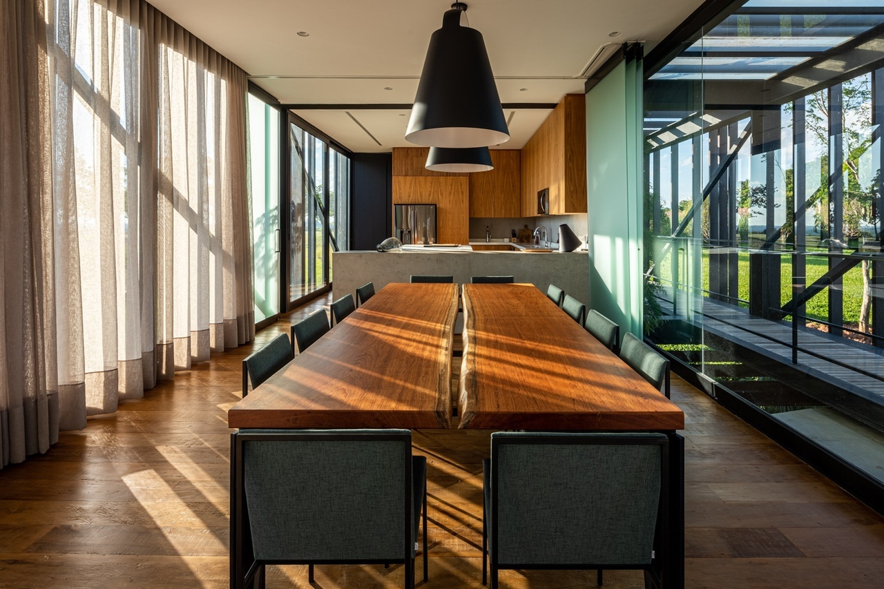 Cigarra House / FGMF Arquitetos