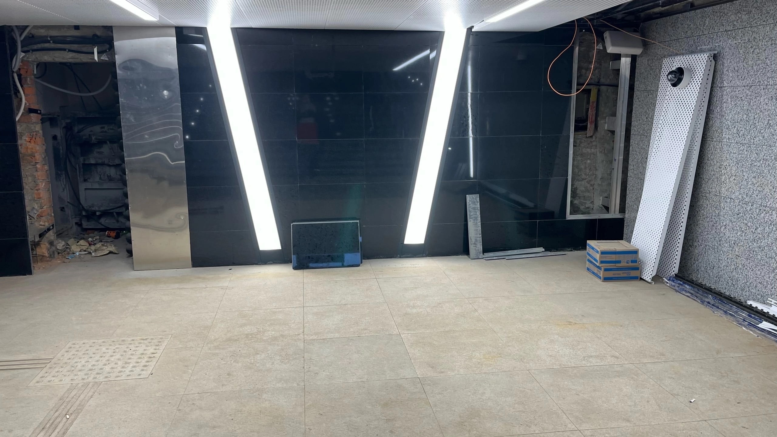 БКЛ, ПУСКОВАЯ СТАНЦИЯ "ВАРШАВСКАЯ" (ЗАПАДНЫЙ ВЕСТИБЮЛЬ) Это картинка