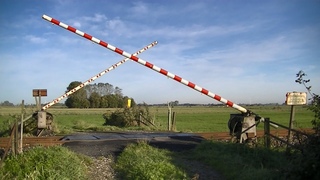 Spoorwegovergang Abbingwehr (D) // Railroad crossing // Bahnbergang