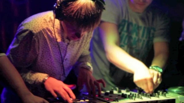 хаус движение GOLDEN PEOPLE in open air SUMMER
