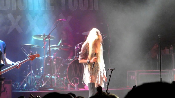 The Pretty Reckless Make Me Wanna Die(with Jenna