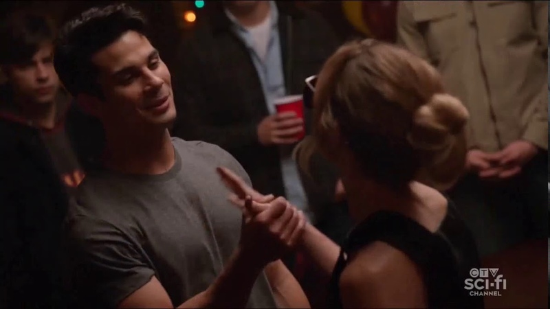 Sara Lance and beer pong LOT