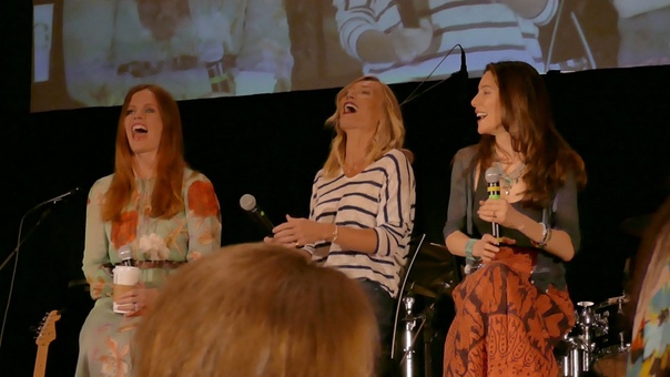 Rebecca Mader, Victoria Smurfit, Jaime Murray Gold Panel OUAT Chicago 2017 Part
